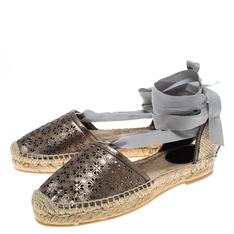 Oscar De La Renta Metallic Anthracite Laser Cut Leather Adriana Espadrille Flat Sandals Size 39 For Women 6 Oscar De La Renta Metallic Anthracite Laser Cut Leather Adriana Espadrille Flat Sandals Size 39 For Women - Image 4