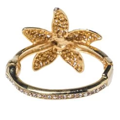 Oscar De La Renta Crystal Embedded Gold Tone Starfish Bracelet For Women 15 Oscar De La Renta Crystal Embedded Gold Tone Starfish Bracelet For Women -Oscar de la Renta Sales Shop luxury women oscar de la rentaslug used accessories p365246 007