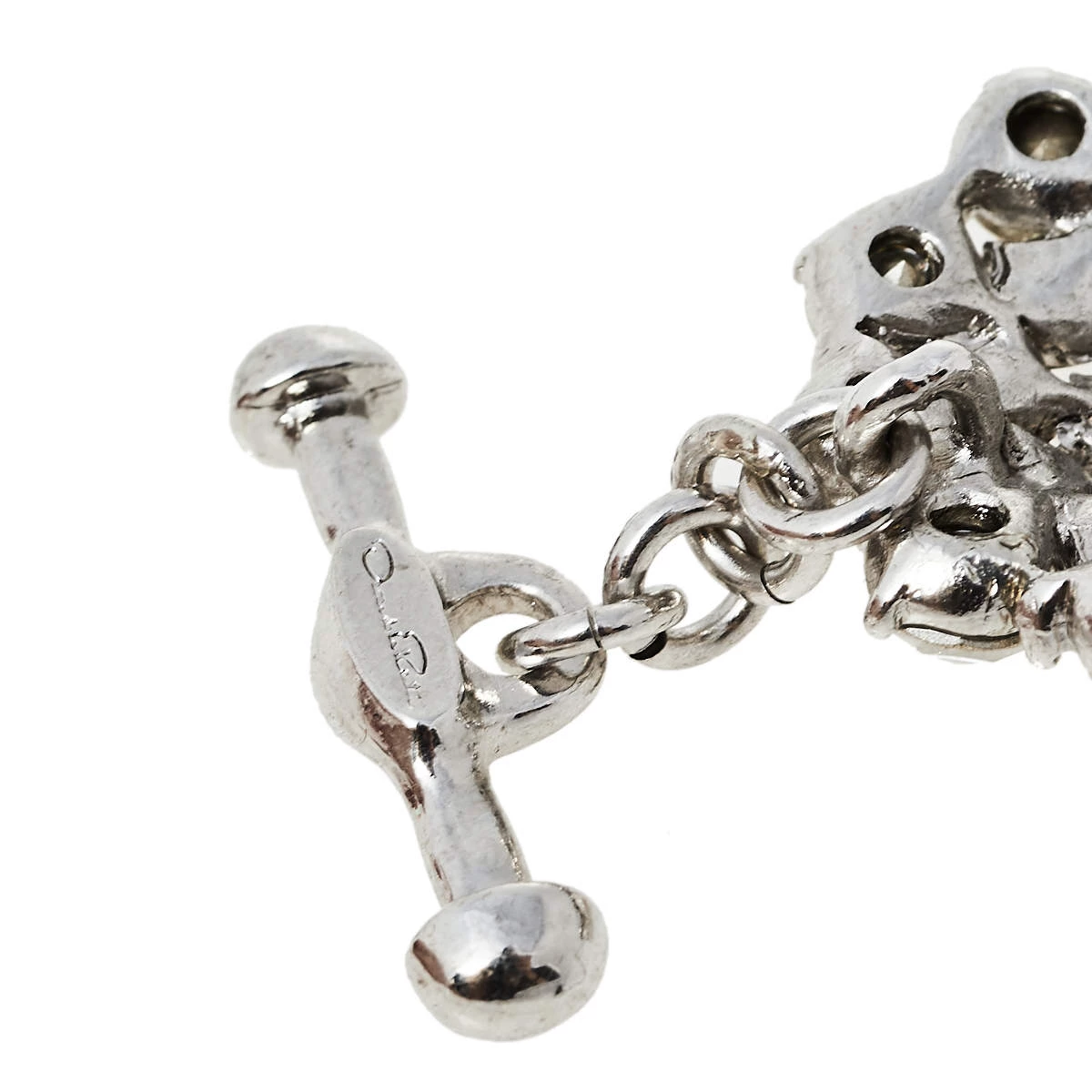 Oscar De La Renta Floral Crystal Silver Tone Toggle Bracelet For Women 6 Oscar De La Renta Floral Crystal Silver Tone Toggle Bracelet For Women - Image 4