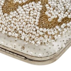 Oscar De La Renta White Satin Embellished Crown Goa Clutch For Women 22 Oscar De La Renta White Satin Embellished Crown Goa Clutch For Women -Oscar de la Renta Sales Shop luxury women oscar de la rentaslug used handbags p582837 005