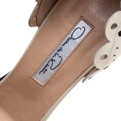 Oscar De La Renta Off-White Laser Cut Leather Hariet Wedge Sandals Size 39 For Women -Oscar de la Renta Sales Shop luxury women oscar de la rentaslug used shoes p120920 0007