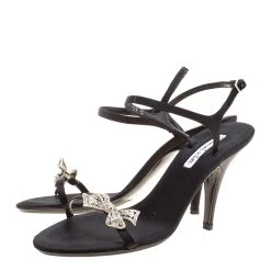 Oscar De La Renta Black Satin Crystal Bow Embellished Ankle Strap Sandals Size 37 For Women 13 Oscar De La Renta Black Satin Crystal Bow Embellished Ankle Strap Sandals Size 37 For Women -Oscar de la Renta Sales Shop luxury women oscar de la rentaslug used shoes p123811 0004
