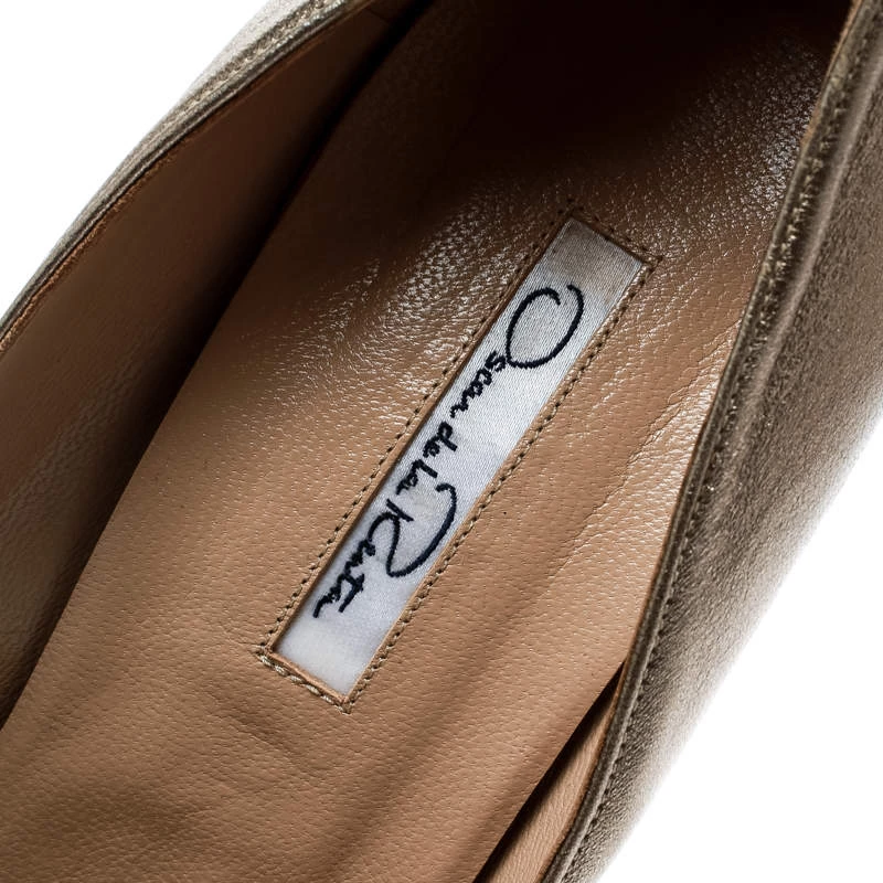 Oscar De La Renta Metallic Gold Leather Pointed Toe Pumps Size 40 For Women 9 Oscar De La Renta Metallic Gold Leather Pointed Toe Pumps Size 40 For Women - Image 7
