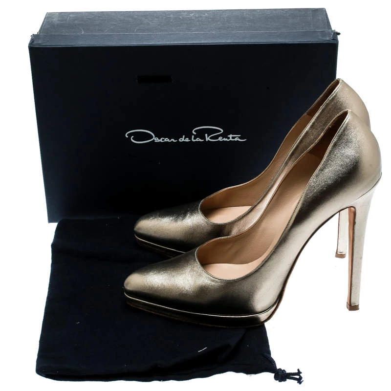 Oscar De La Renta Metallic Gold Leather Pointed Toe Pumps Size 40 For Women 10 Oscar De La Renta Metallic Gold Leather Pointed Toe Pumps Size 40 For Women - Image 8