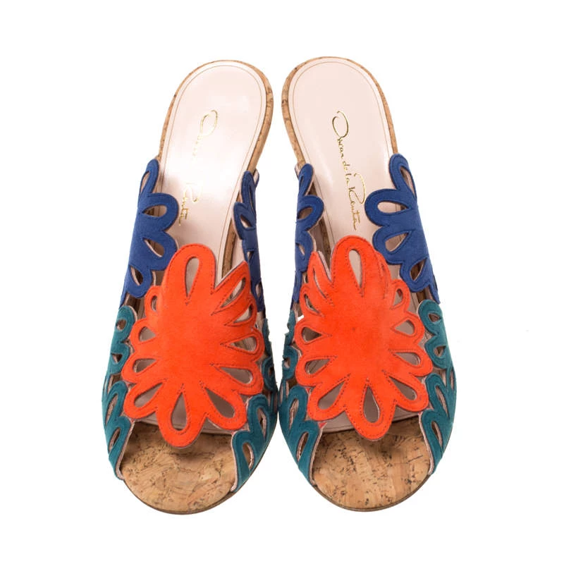 Oscar De La Renta Tricolor Suede Floral Cut Out Sandals Size 37.5 For Women 5 Oscar De La Renta Tricolor Suede Floral Cut Out Sandals Size 37.5 For Women - Image 3