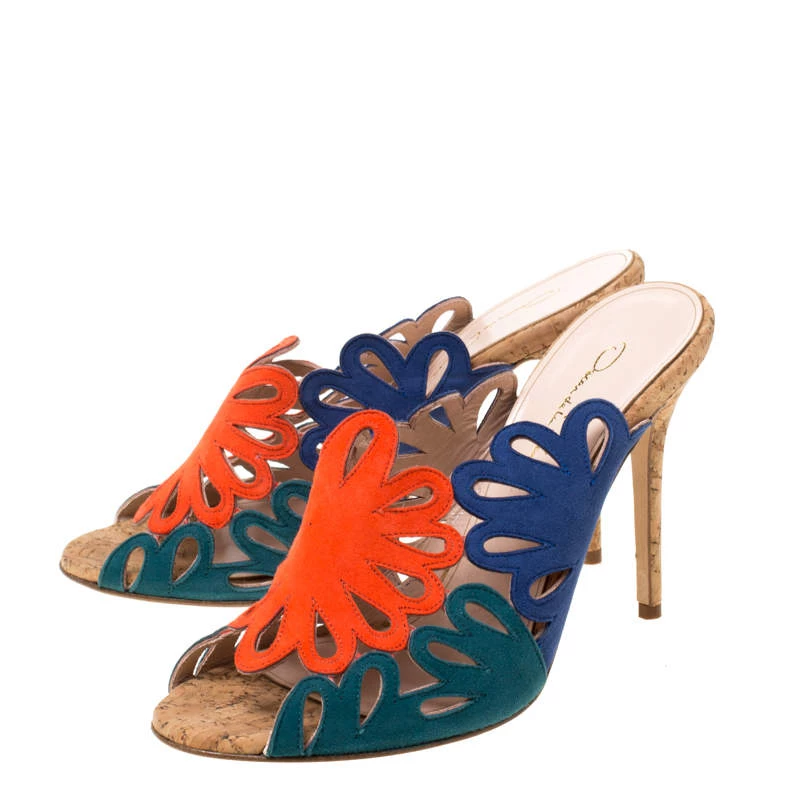 Oscar De La Renta Tricolor Suede Floral Cut Out Sandals Size 37.5 For Women 6 Oscar De La Renta Tricolor Suede Floral Cut Out Sandals Size 37.5 For Women - Image 4