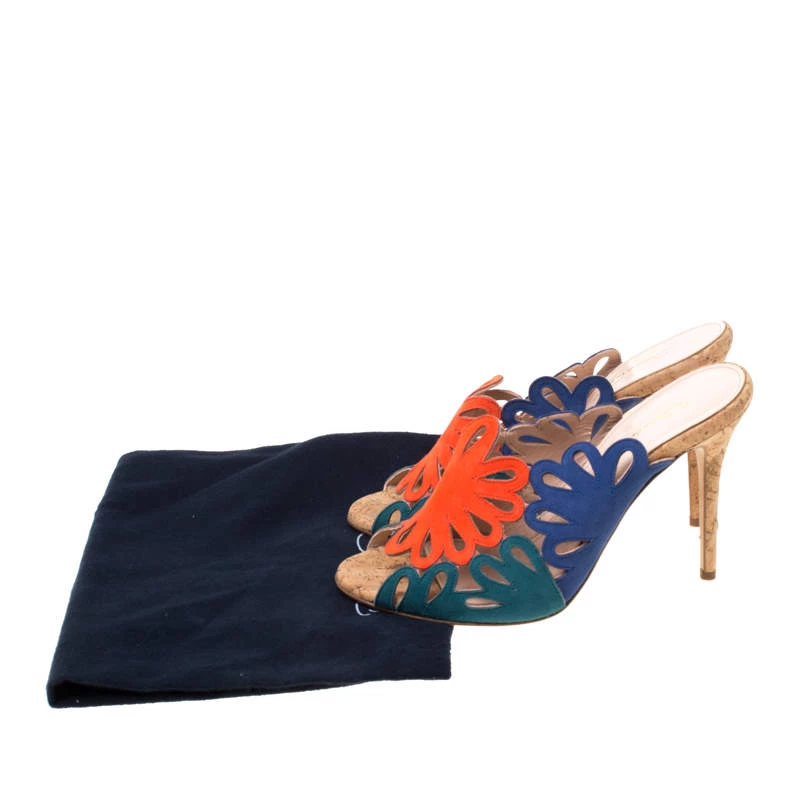 Oscar De La Renta Tricolor Suede Floral Cut Out Sandals Size 37.5 For Women 10 Oscar De La Renta Tricolor Suede Floral Cut Out Sandals Size 37.5 For Women - Image 8