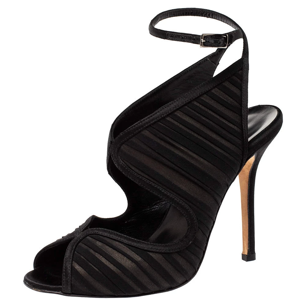 Oscar De La Renta Black Satin And Fabric Suzy Ankle Strap Sandals Size 38.5 For Women 3 Oscar De La Renta Black Satin And Fabric Suzy Ankle Strap Sandals Size 38.5 For Women