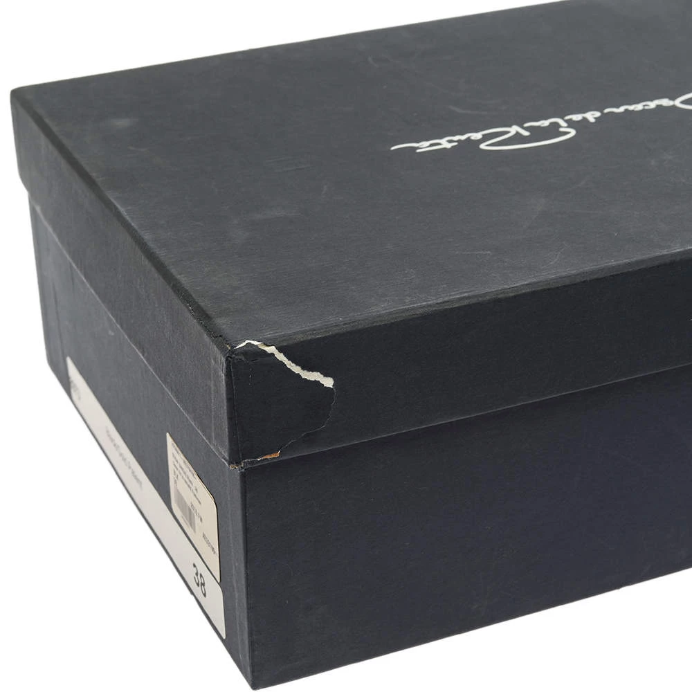 Oscar De La Renta Black Lace And Suede Platform Studded Peep Toe Zipper Sandals Size 38 For Women 10 Oscar De La Renta Black Lace And Suede Platform Studded Peep Toe Zipper Sandals Size 38 For Women - Image 8