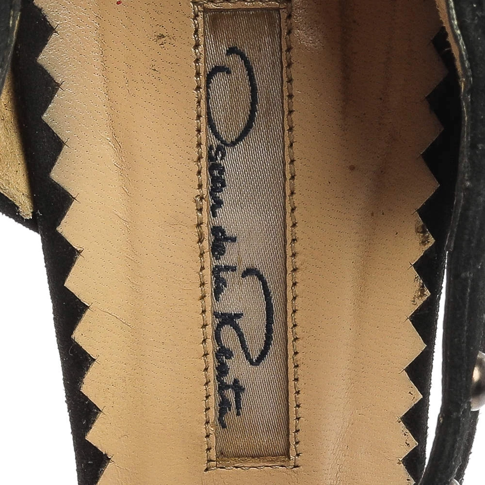 Oscar De La Renta Black Lace And Suede Platform Studded Peep Toe Zipper Sandals Size 38 For Women 9 Oscar De La Renta Black Lace And Suede Platform Studded Peep Toe Zipper Sandals Size 38 For Women - Image 7