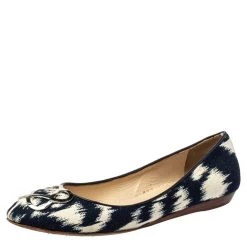 Oscar De La Renta Navy Blue/White Printed Canvas Embellished Ballets Flats Size 38.5 For Women