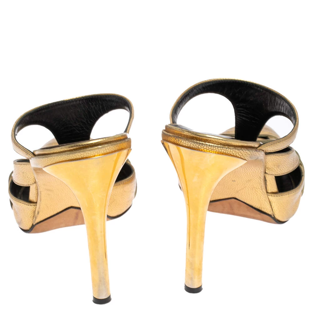 Oscar De La Renta Metallic Gold Leather Carmen Mule Sandals Size 39 For Women 7 Oscar De La Renta Metallic Gold Leather Carmen Mule Sandals Size 39 For Women - Image 5