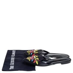 Oscar De La Renta Black Mesh And Patent Leather Embellished Flat Mules Size 37.5 For Women 17 Oscar De La Renta Black Mesh And Patent Leather Embellished Flat Mules Size 37.5 For Women -Oscar de la Renta Sales Shop luxury women oscar de la rentaslug used shoes p562276 003