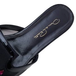 Oscar De La Renta Black Mesh And Patent Leather Embellished Flat Mules Size 37.5 For Women 16 Oscar De La Renta Black Mesh And Patent Leather Embellished Flat Mules Size 37.5 For Women -Oscar de la Renta Sales Shop luxury women oscar de la rentaslug used shoes p562276 006