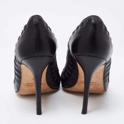 Oscar De La Renta Black Leather Pumps Size 38 For Women 15 Oscar De La Renta Black Leather Pumps Size 38 For Women -Oscar de la Renta Sales Shop luxury women oscar de la rentaslug used shoes p672255 007